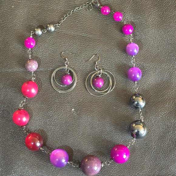 Vintage Bubble bead statement necklace & earring SET. - Picture 9 of 10